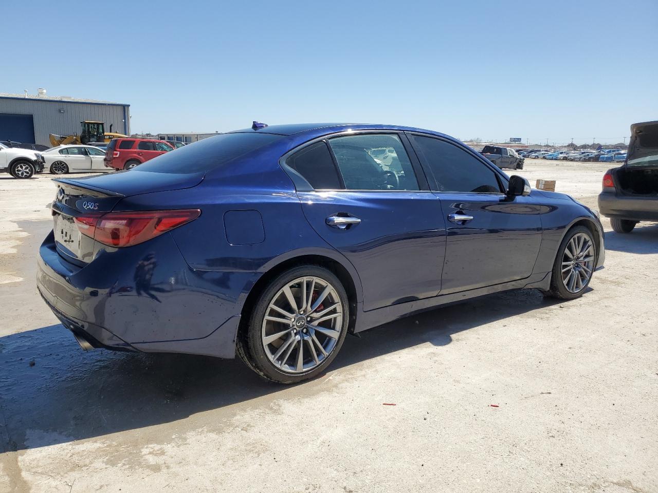 INFINITI Q50 RED SPORT 400