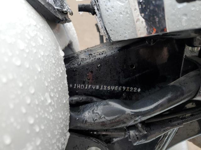 2005 HARLEY-DAVIDSON ROAD KING 1HD1FYW185Y669822
