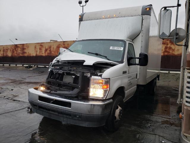 FORD ECONOLINE E450 SUPER DUTY CUTAWAY VAN