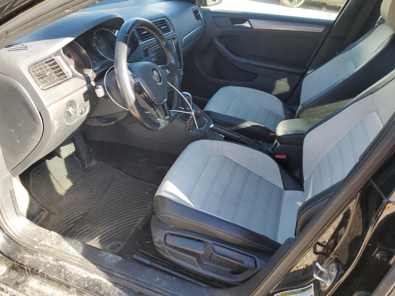 VOLKSWAGEN JETTA SPORT