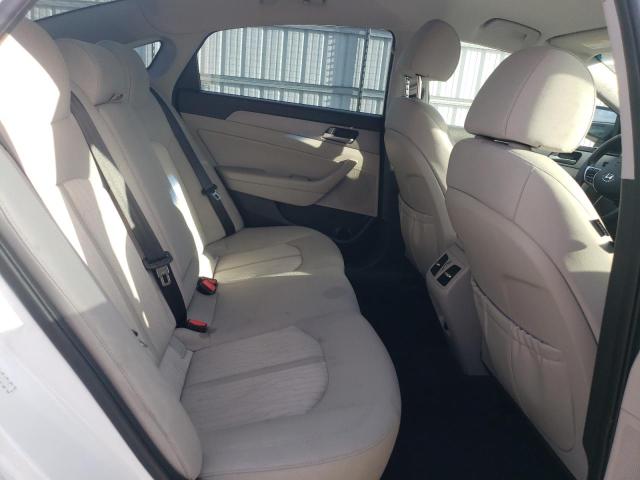 2019 HYUNDAI SONATA PLU KMHE14L27KA089209