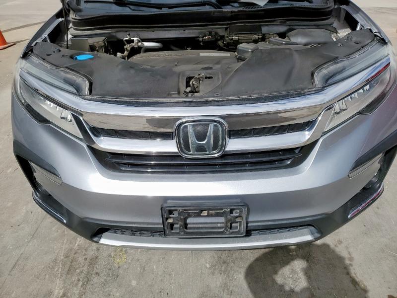 2019 HONDA PILOT TOUR 5FNYF5H98KB036816
