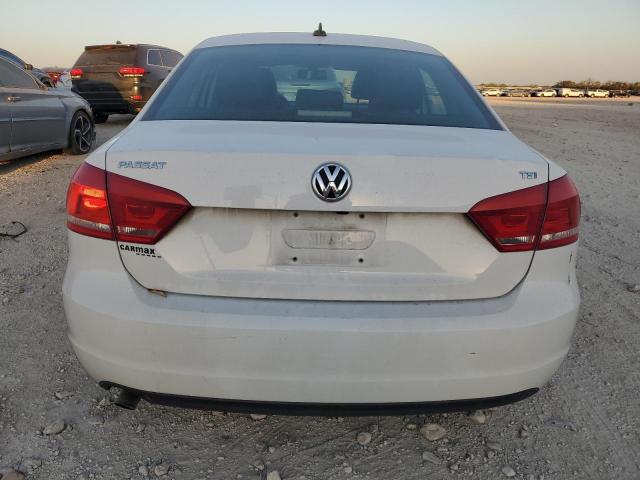 2015 VOLKSWAGEN PASSAT S - 1VWAS7A37FC113853