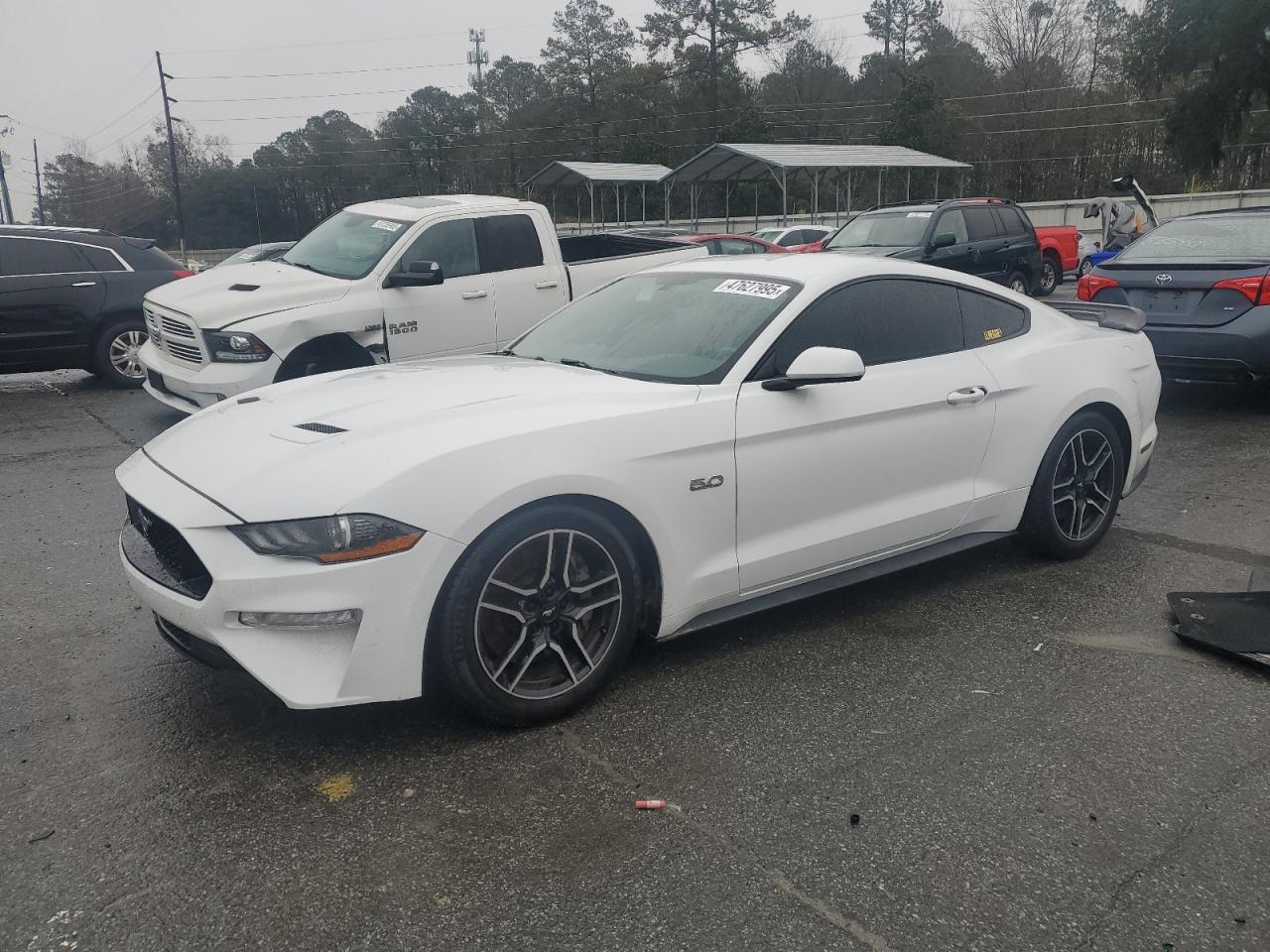 FORD MUSTANG 2019