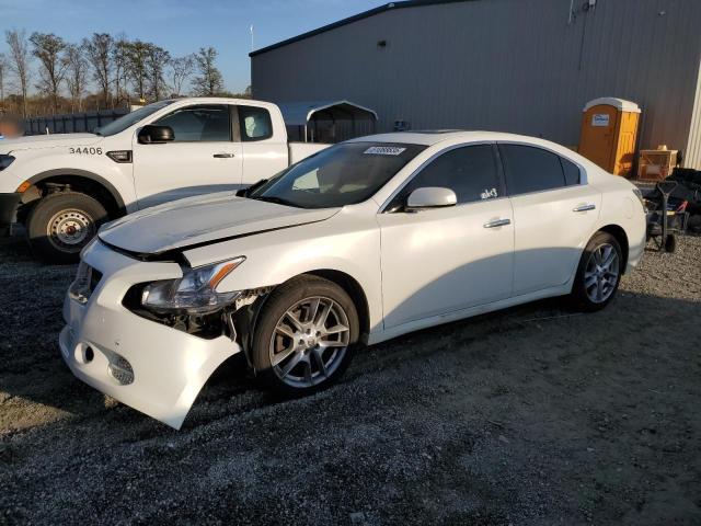 NISSAN MAXIMA S