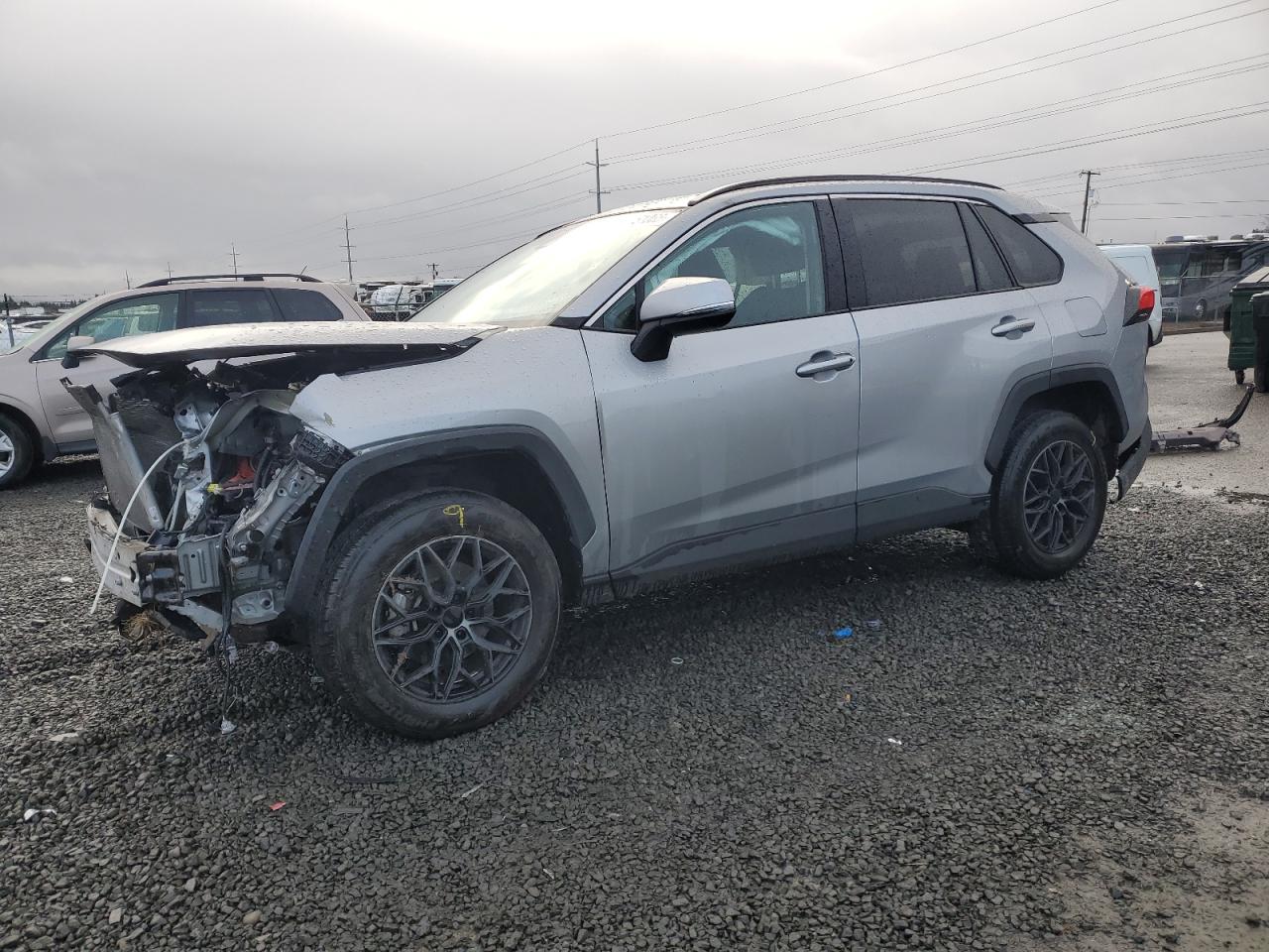 TOYOTA RAV4 XLE