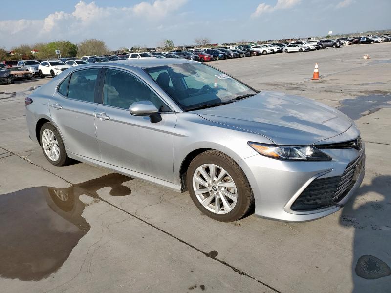 Vin: 4t1c11ak0nu666190, lot: 49527985, toyota camry le 20224
