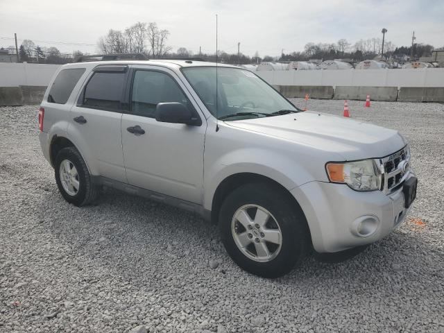 Vin: 1fmcu9d73akc90488, lot: 49720915, ford escape xlt 20104