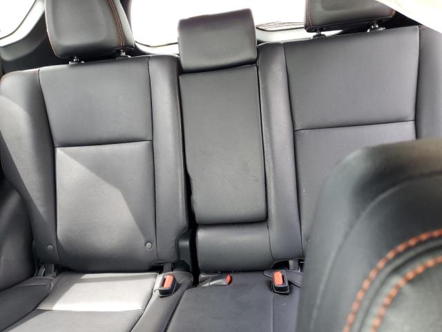 2018 TOYOTA RAV4 SE - JTMNFREVXJD116040