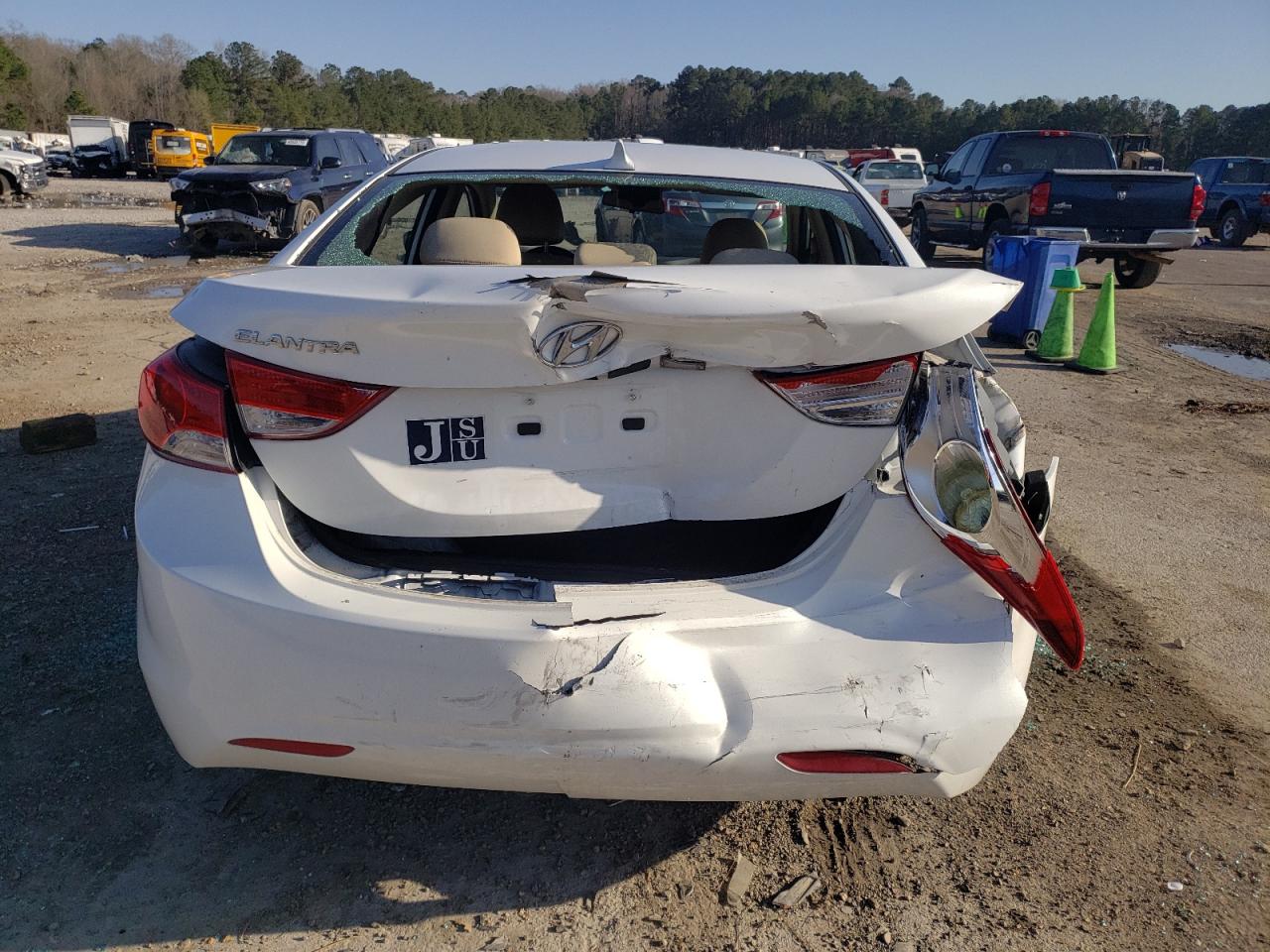 Hyundai Elantra gl 2013