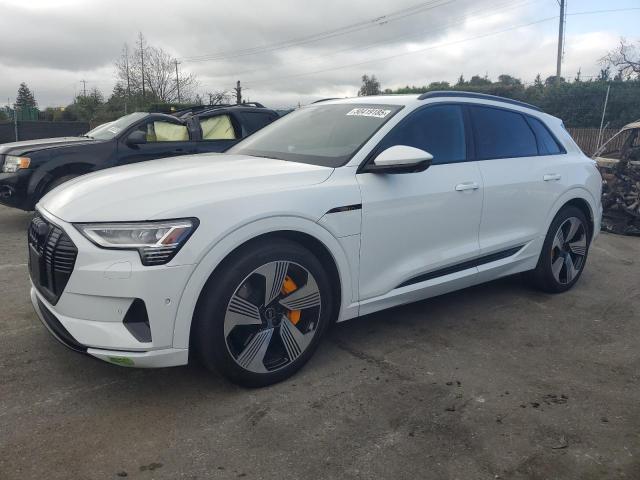 AUDI E-TRON PRE