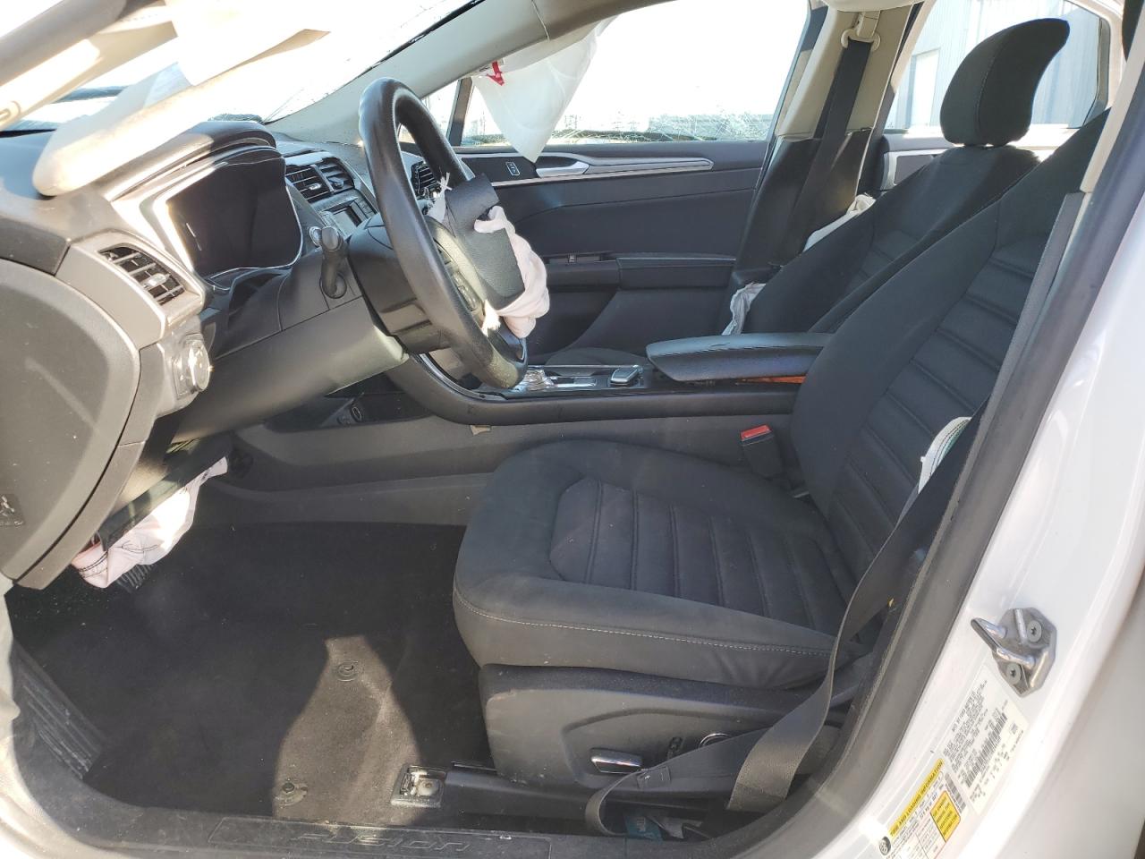 FORD FUSION SE HYBRID