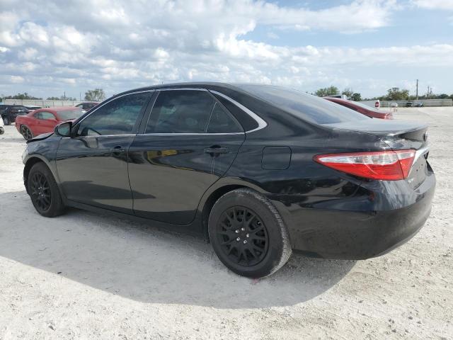 Vin: 4t1bf1fk3hu811412, lot: 49030825, toyota camry le 20172