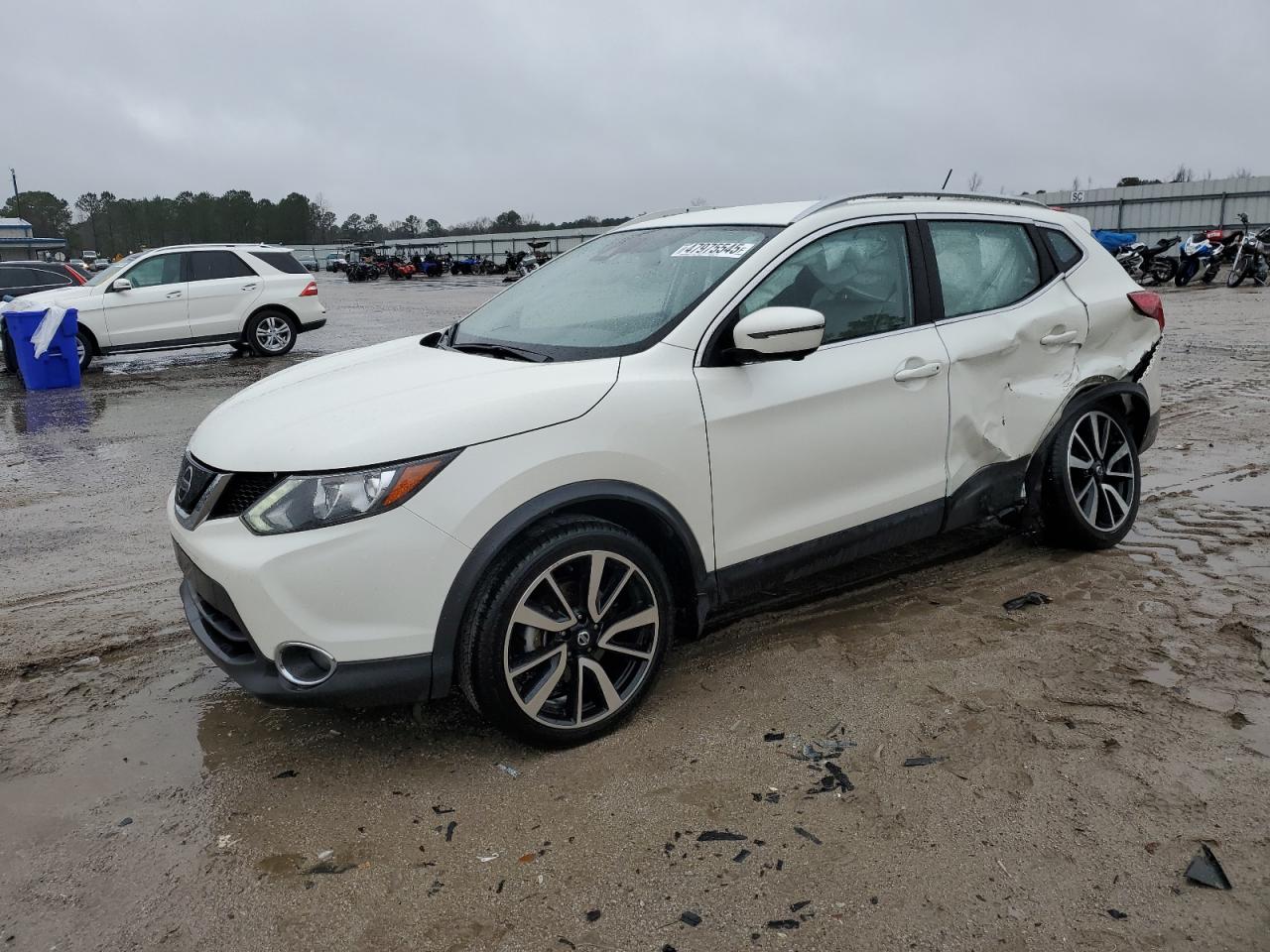 NISSAN ROGUE SPORT S