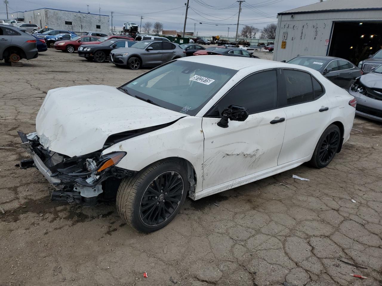 TOYOTA CAMRY SE