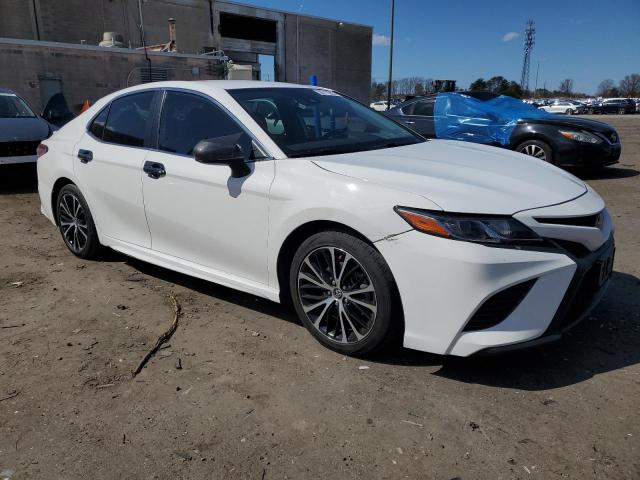 Vin: 4t1g11ak2lu938866, lot: 50711065, toyota camry se 20204