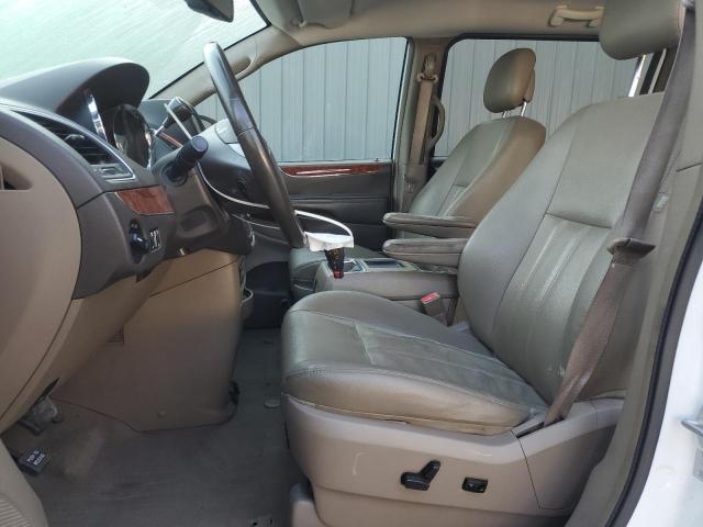 2015 CHRYSLER TOWN & COU - 2C4RC1BG4FR726022