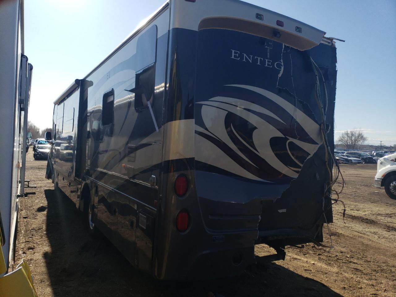 Lot #3265971520 2019 FORD F53