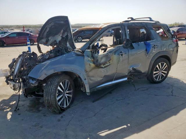 NISSAN PATHFINDER PLATINUM