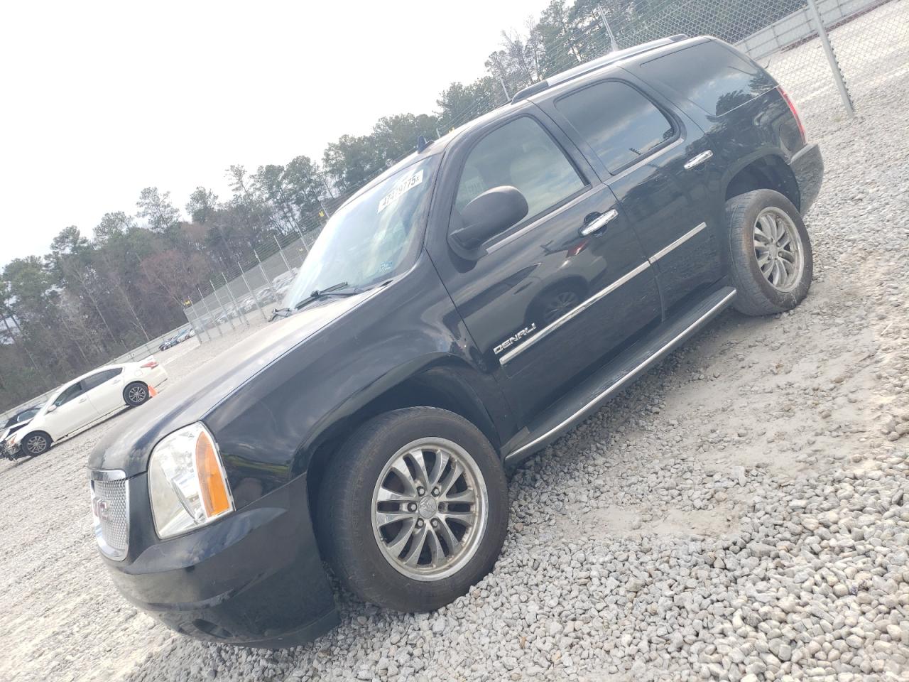 GMC YUKON DENALI