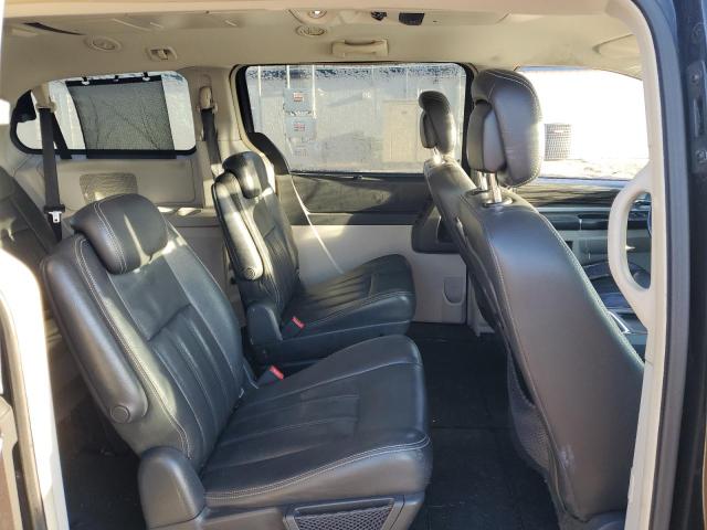 2010 CHRYSLER TOWN & COU - 2A4RR5D11AR273849