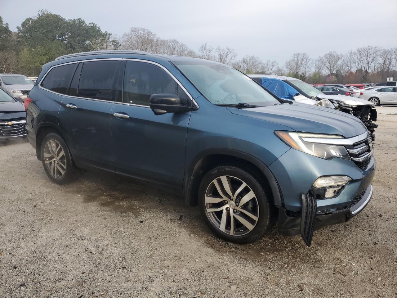 Lot #3301826399 2018 HONDA PILOT TOUR