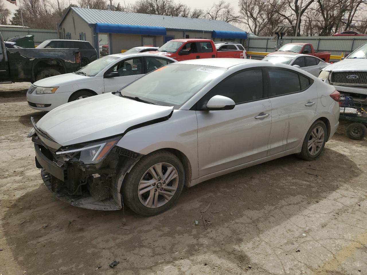 HYUNDAI ELANTRA SEL