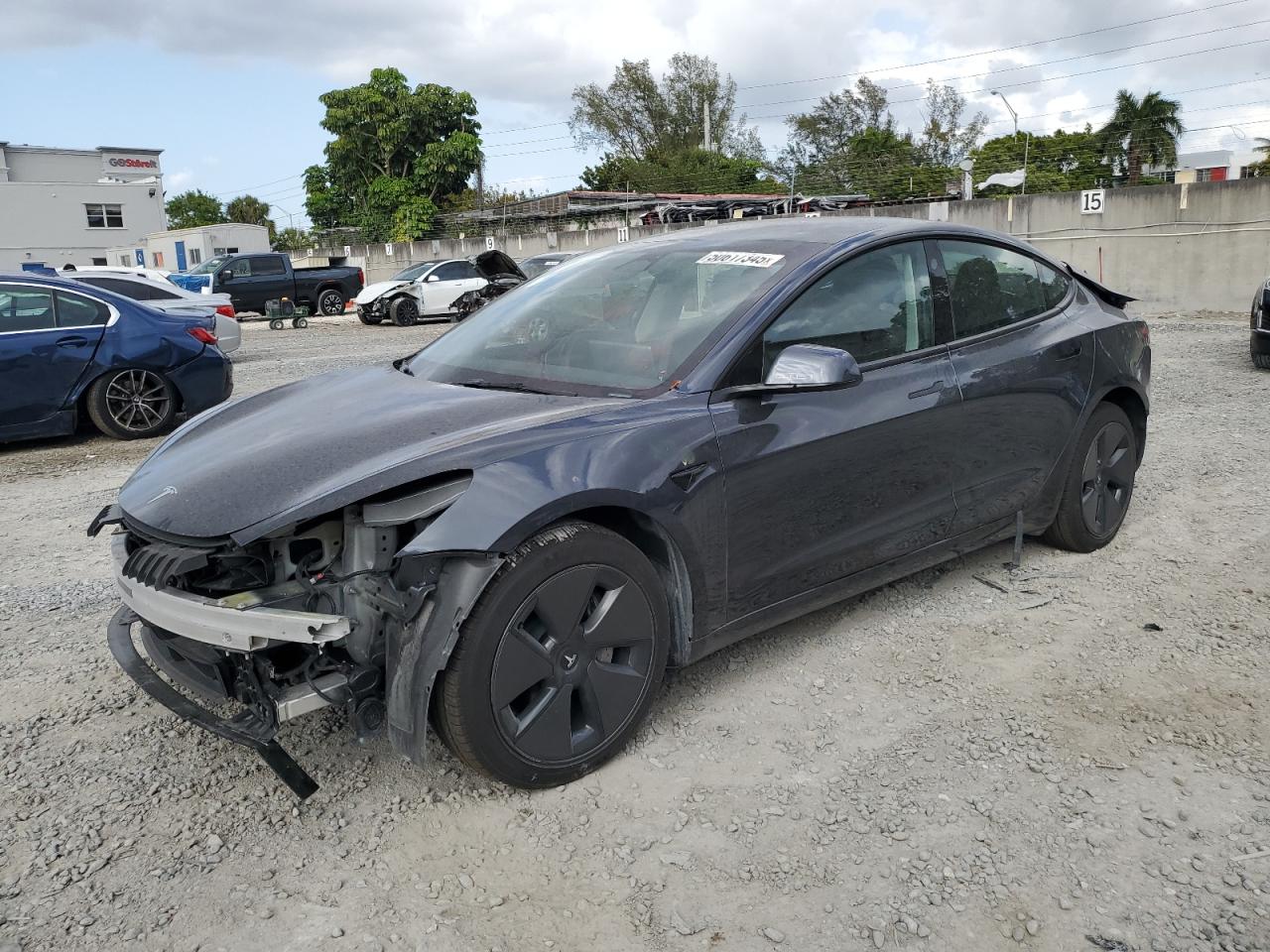 TESLA MODEL 3