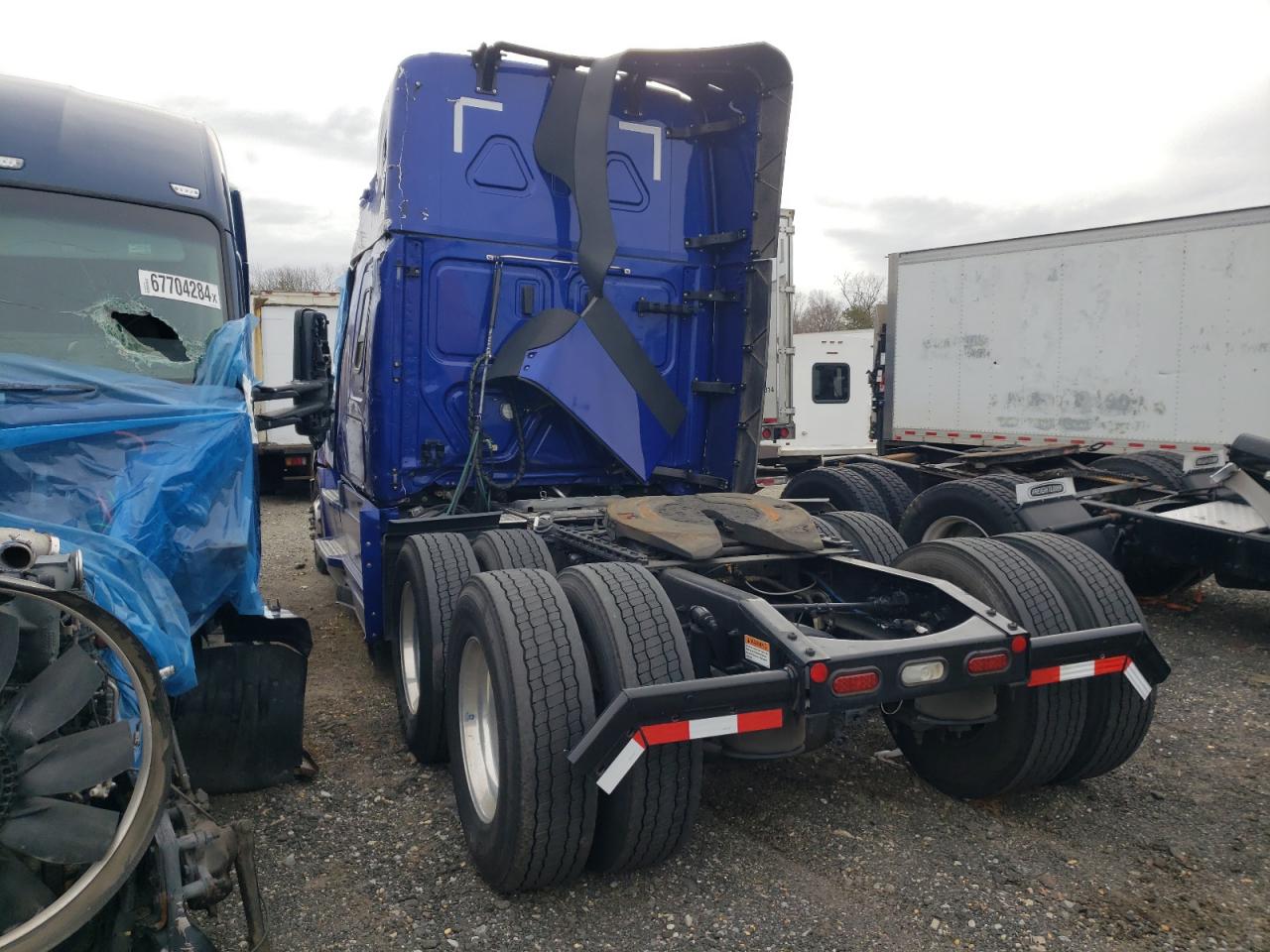 Lot #3285581286 2023 FREIGHTLINER COLUMBIA