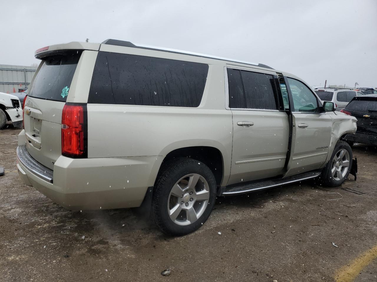 CHEVROLET SUBURBAN 2017