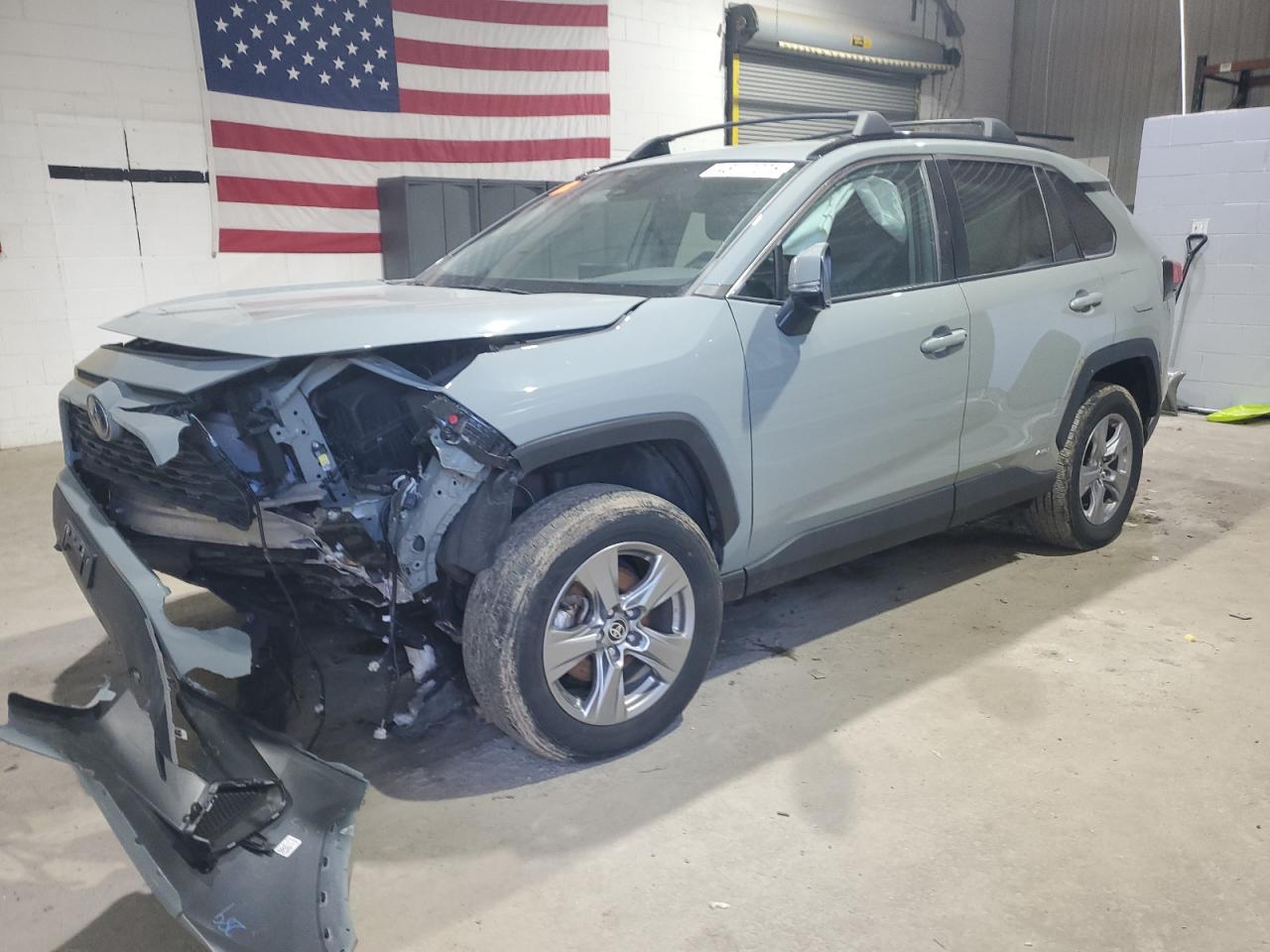 TOYOTA RAV4 XLE
