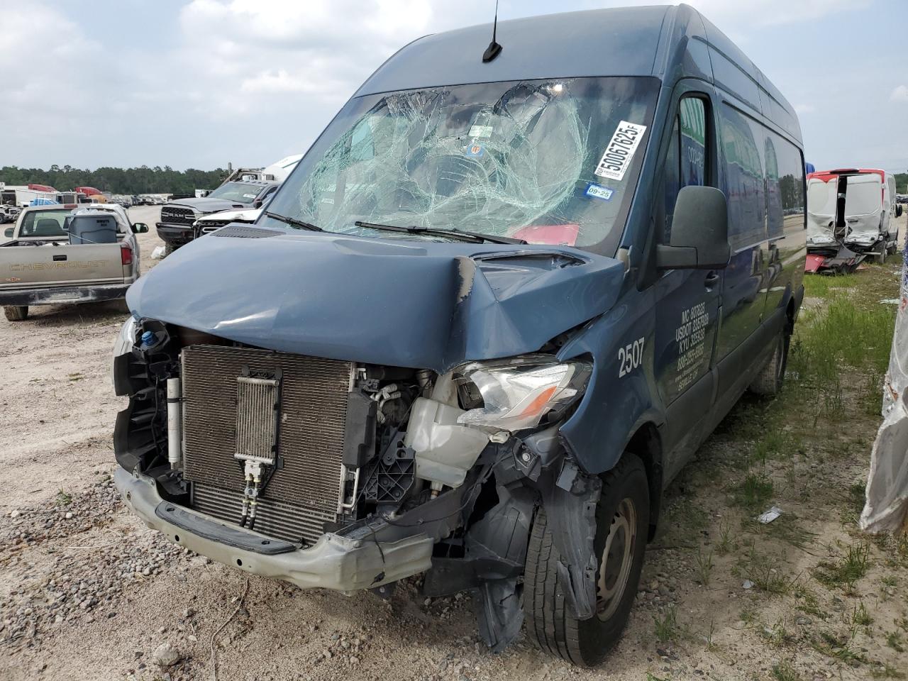 MERCEDES-BENZ SPRINTER 2500/3500