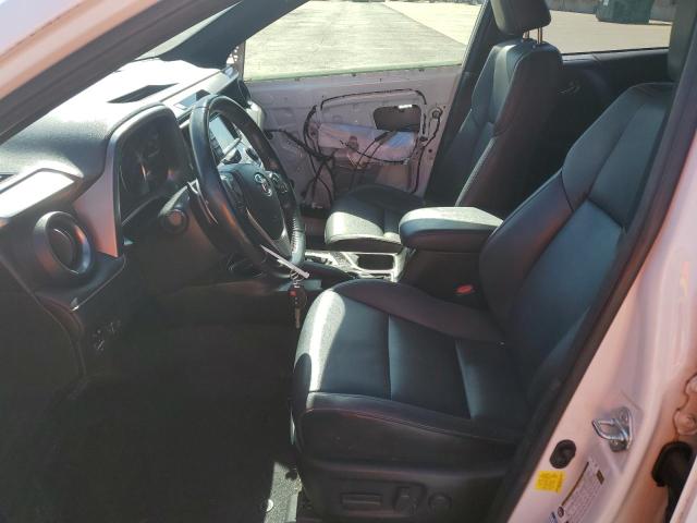 2017 TOYOTA RAV4 SE - JTMJFREV3HJ715095