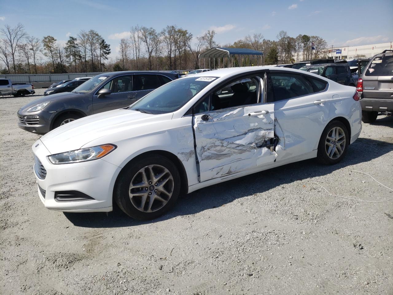 FORD FUSION SE