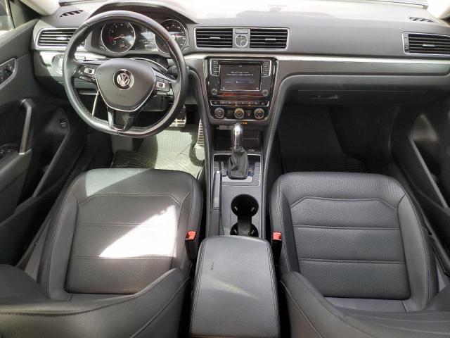 2017 VOLKSWAGEN PASSAT R-L - 1VWDT7A34HC009317