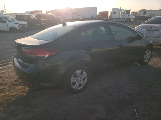 3KPFK4A70HE093385 2017 KIA FORTE