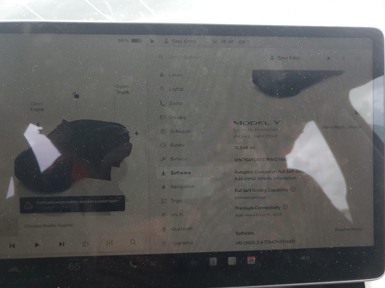 Thumbnail 8 (blur)