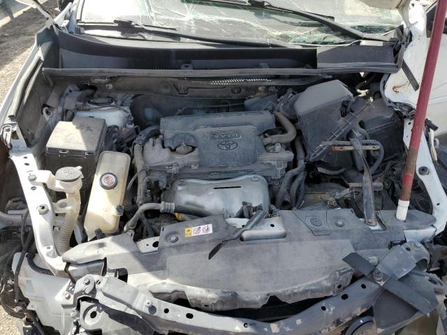 2018 TOYOTA RAV4 LE JTMZFREV2JJ188076