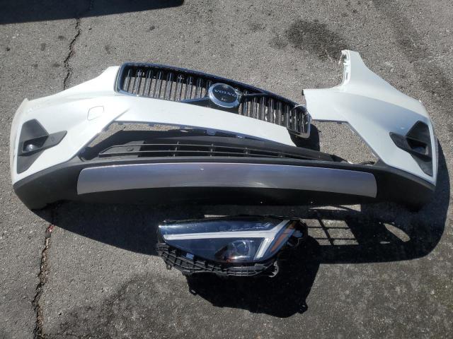 2024 VOLVO XC40 PLUS YV4L12UE7R2275603