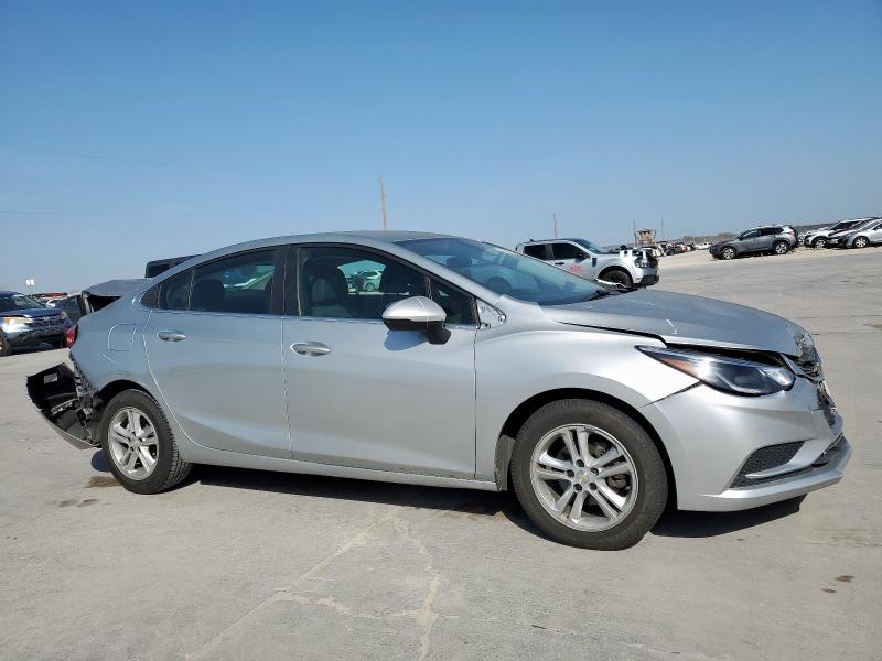Vin: 1g1be5sm2h7207119, lot: 49618635, chevrolet cruze lt 20174
