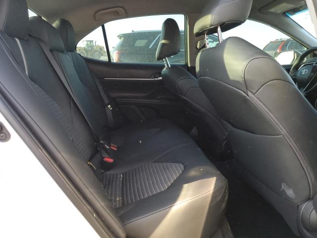 2018 TOYOTA CAMRY L - 4T1B11HK4JU611043