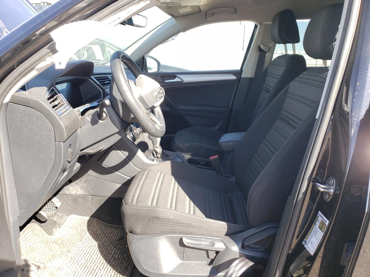 Volkswagen Tiguan s 2024