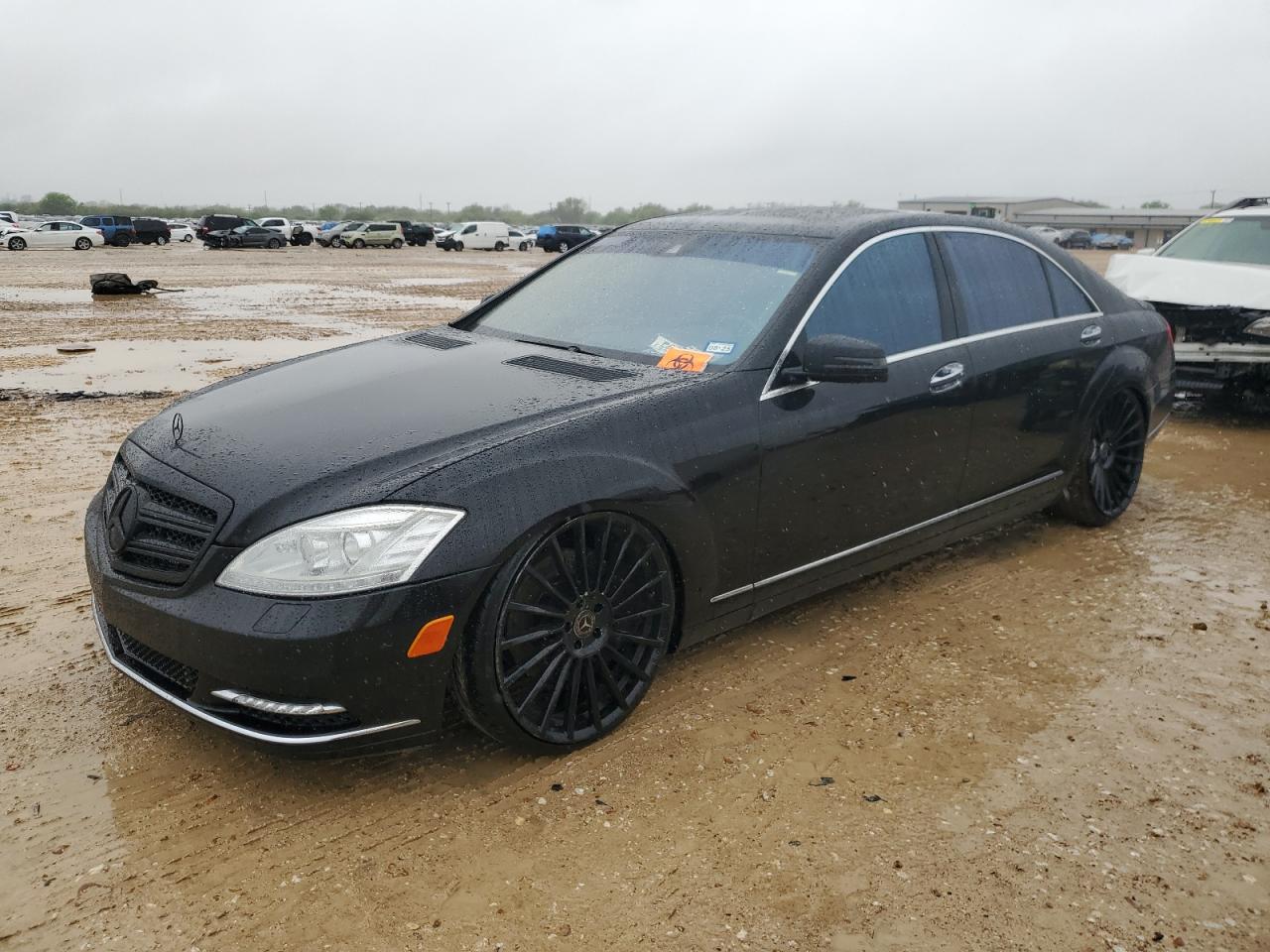 MERCEDES-BENZ S-CLASS 550