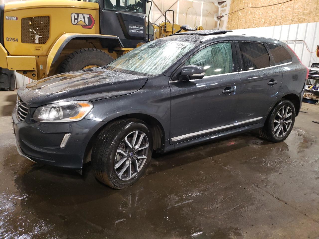 VOLVO XC60 T6 PLATINUM