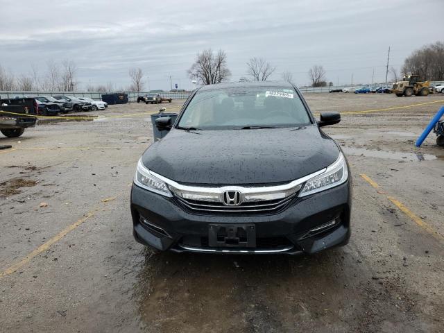 2017 HONDA ACCORD TOU - JHMCR6F73HC021279