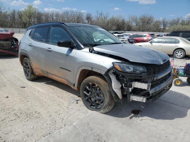 Vin: 3c4njdbn9rt588189, lot: 50189415, jeep compass latitude 20244