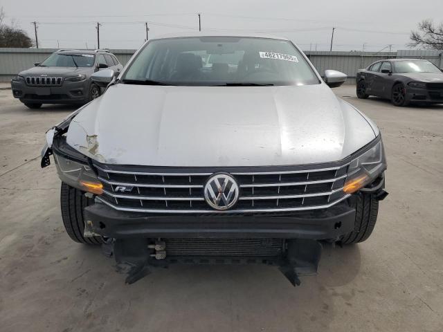 2017 VOLKSWAGEN PASSAT R-L - 1VWDT7A37HC082147