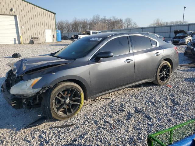 NISSAN MAXIMA S