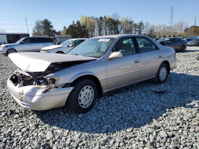 TOYOTA CAMRY CE