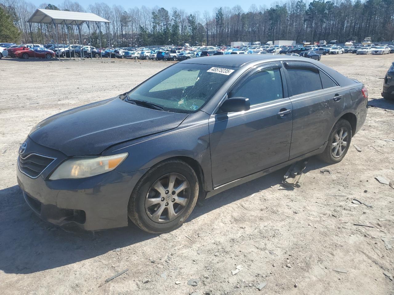 TOYOTA CAMRY BASE